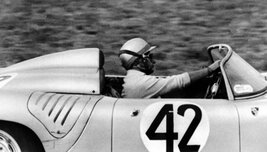 12 Hours of Sebring, 1960. Porsche wins the first overall victory in Sebring in the USA on 26 March 1960, with Olivier Gendebien and Hans Herrmann in a 718 RS 60 Spyder.